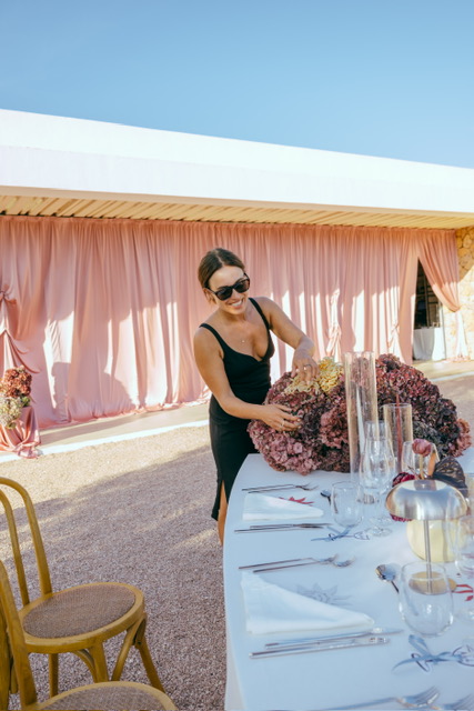 wedding planner in ibiza at work